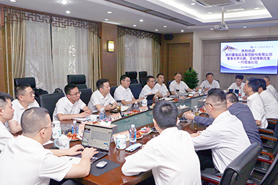 深入对标学习  助力企业转型——南宫NG28国际运业集团董事长李元鹏带队前往苏汽集团考察交流