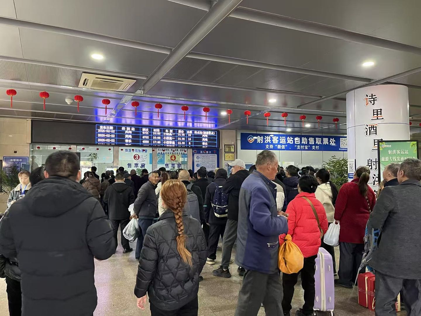 每一公里归途，都有他们的坚守