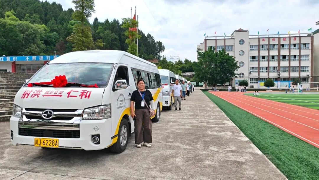 平安送考 一路生花｜南宫NG28国际运业护航中考学子执笔逐梦